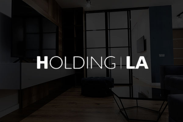 Holding LA